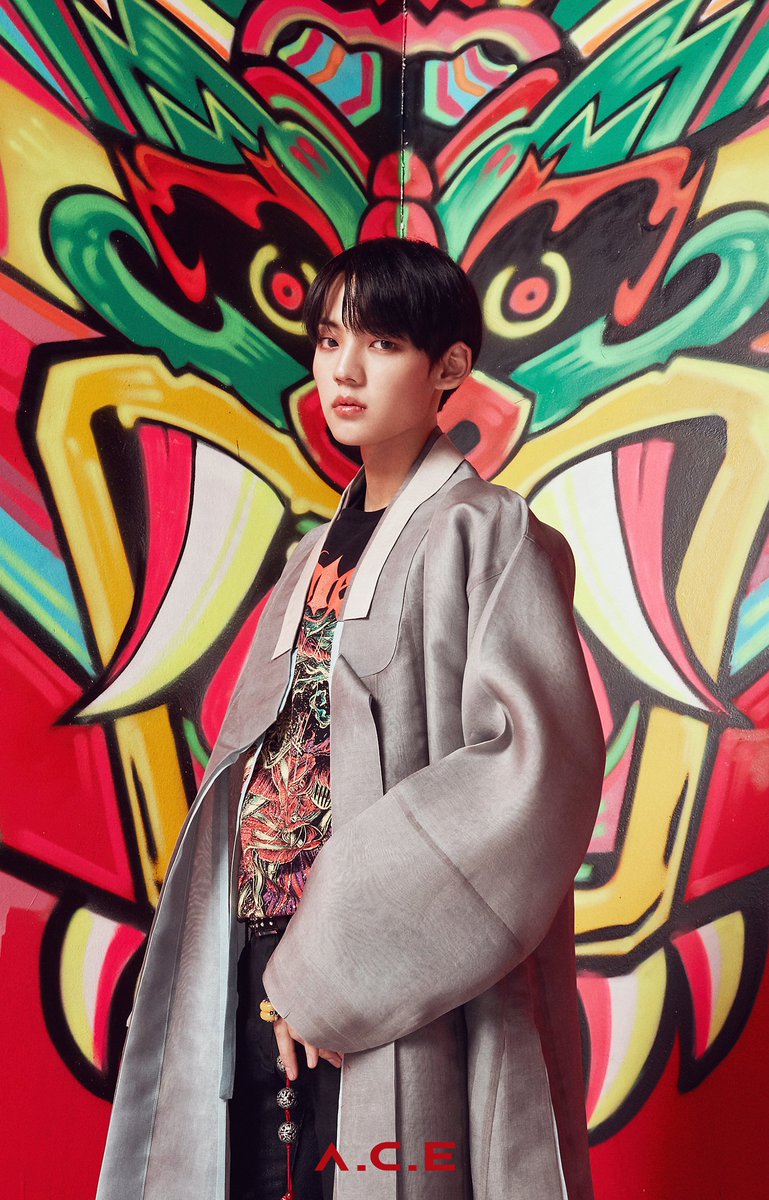 official_ACE7's tweet photo. [#ACE_COMEBACK]
胡蝶之夢 (호접지몽)
HJZM:The Butterfly Phantasy
• 도깨비 (Favorite Boys)
2020.09.02 PM06:00 (KST)

SPOILER PHOTO 2 (SOLO) 찬

#에이스 #준 #동훈 #와우 #김병관 #찬
#ACE #JUN #DONGHUN #WOW #KIMBYEONGKWAN #CHAN #나비
#COMEBACK https://t.co/V1IoGtp5if