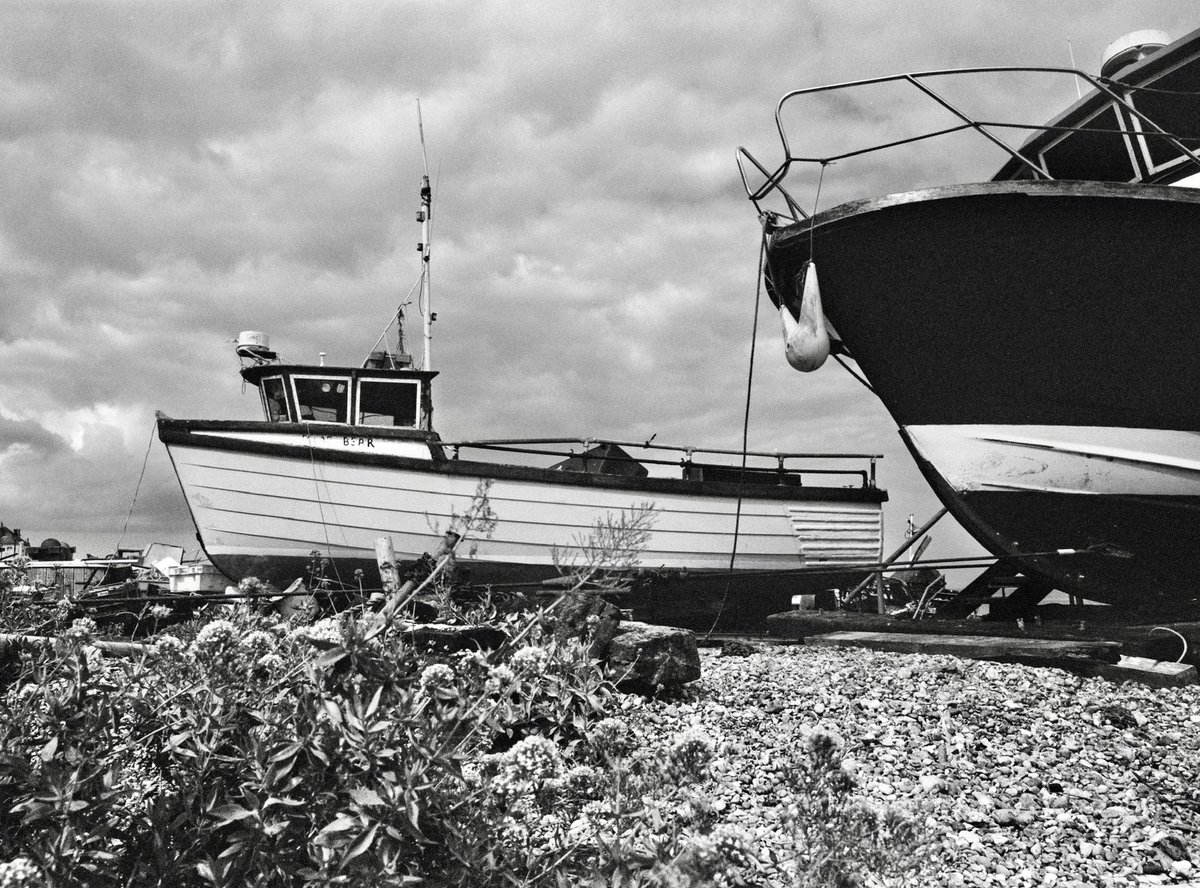 Flashofdark's tweet image. Two boats, Deal beach shot with Contax G2  #contaxg2 #filmphotography #contax #blackandwhitephotography