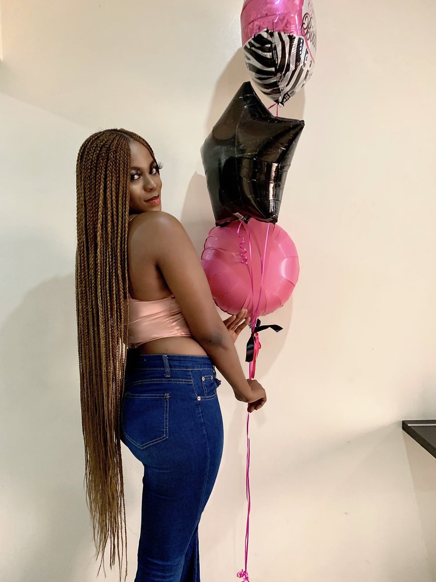 _Juls_I's tweet photo. Yayyyy 🥳🥳🥳. It’s my birthday, kindly say a prayer for me. #BirthdayWishes #birthdaygirl https://t.co/jsAYqr3FaS