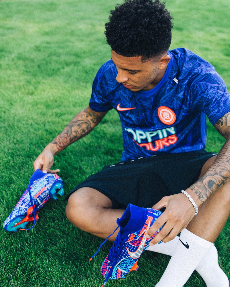 nike football twitter