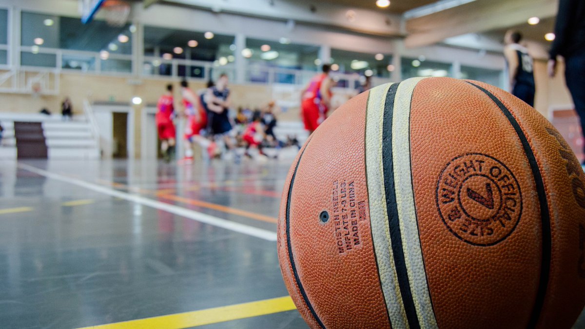 .<a href="/BballIrl/">Basketball Ireland</a> has received guidance in relation to Tuesday’s government restrictions, which has been obtained by <a href="/sportireland/">Sport Ireland</a>. We hope that our clubs and squads can now proceed with games, events, tournaments and training, while adhering to guidelines 🏀
basketballireland.ie/news-detail/10…