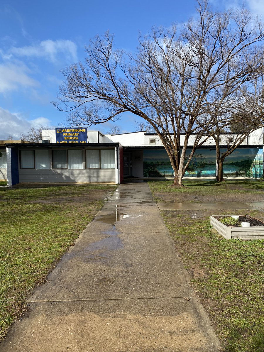 Right before the storm clouds set in and the relentless rain started. Another top day with the team at Maribyrnong P.S - thanks for letting me be part of the crew today! <a href="/Andrew_Buesnel/">Andrew Buesnel</a> <a href="/ACTEducation/">ACT Public Schools</a> <a href="/Borto74/">Jason Borton</a>