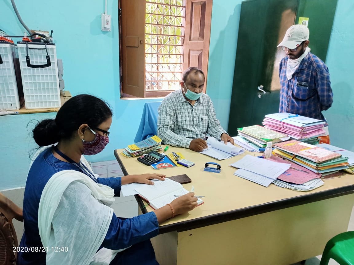 Supervision of PMFBY data uploading process is being done by our department official Itirekha Mallick,ICS O/O ARCS BHADRAK CIRCLE at MARKONA PACs of BALASOREdistrict.