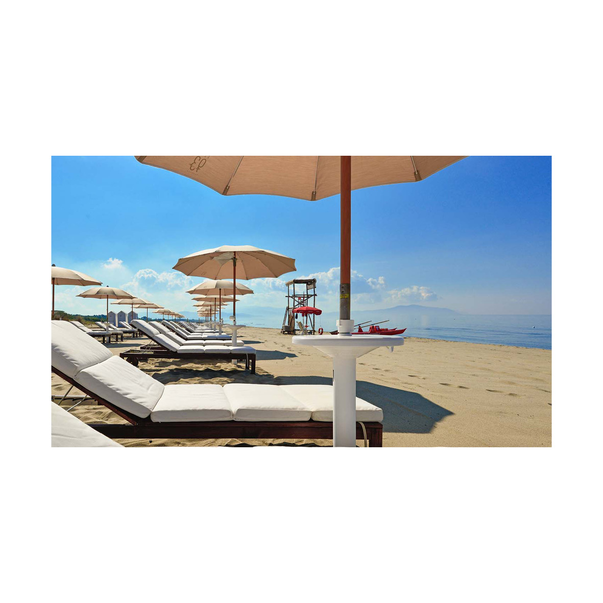 La gioia di una giornata al mare, il comfort di una vacanza. Al #beachclub93paestum, il tuo angolo di Paradiso in riva al mare, con i servizi più esclusivi e la ricercatezza che sogni. 
Per info e prenotazioni 📞 0828 720100 o info@hotelsavoybeach.it. 

#paestum #summer