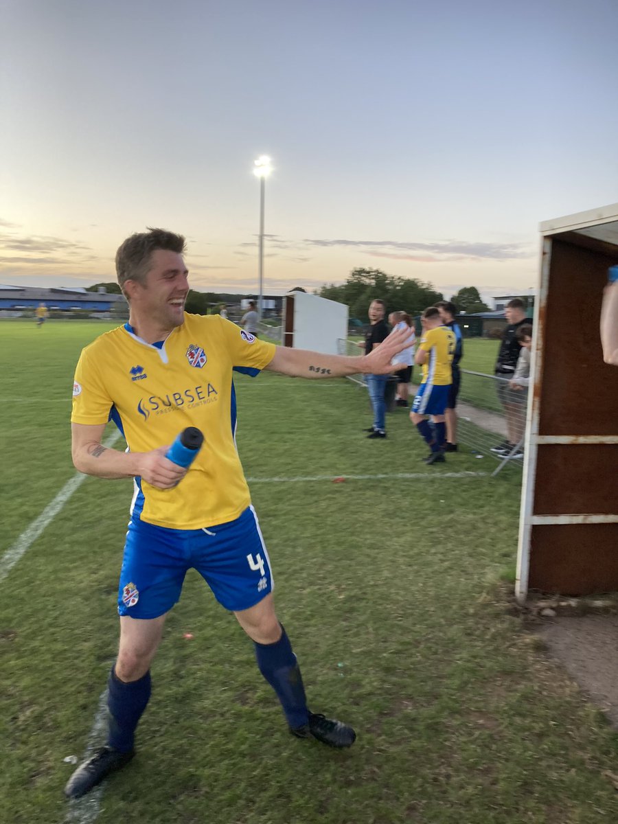 cotgrave_senior's tweet photo. The lads were looking sharp again last night as we gave another airing to our away strip which was kindly donated to us by @CowdenbeathFC #nsl #theminers #thebluebrazil #cfc https://t.co/BUIACqbunE