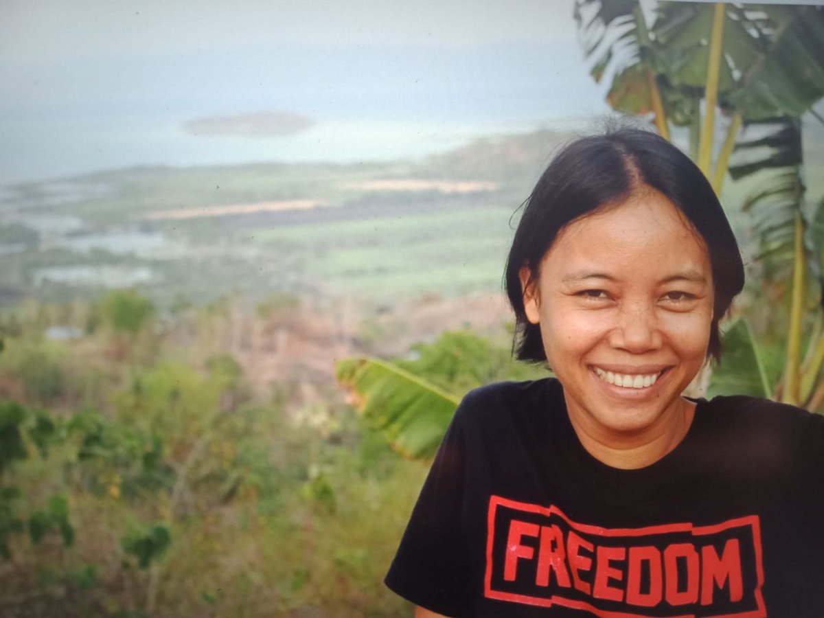 Misereor's tweet photo. #ZaraAlvarez war eine engagierte Menschenrechtsaktivistin, die sich vor allem in ihrer Heimat in den #Philippinen für landlose #Kleinbauern und Landarbeiter einsetzte. Wir fordern die #BuReg auf den Mord an Zara Alvarez öffentlich zu verurteilen. https://t.co/5BteXTMRge https://t.co/znks2wNwGY