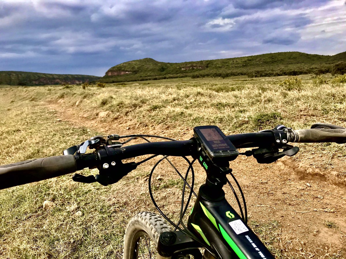 FawzanC's tweet photo. Roaming around in my #elemnt. Cycling around taking in the beautiful scenery around and sharing the space with wildlife. #Amazing #Wahooligan #ScottMTB #Kenya #Hellsgate #TembeaKenya #Cycling #Naivasha #WahooRoam #MTB #Longonot https://t.co/5GUyzxkwKe