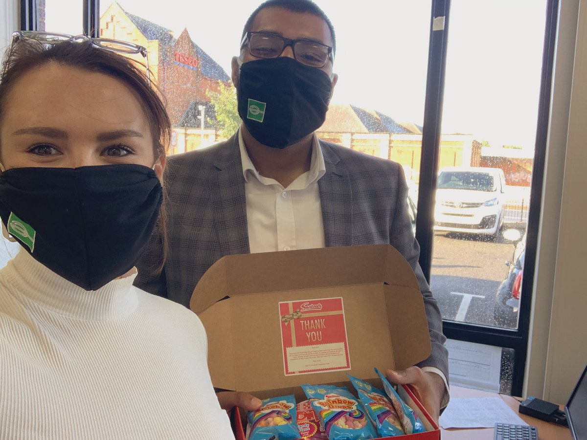 mollie_erac's tweet photo. Big Mal in the hot seat- fuelled by treats from @Bswallow27 ππΌ #coachdevlopinspire #funfriday #u2dreamteam #u221 #supersouthwest https://t.co/q8DTysNacx