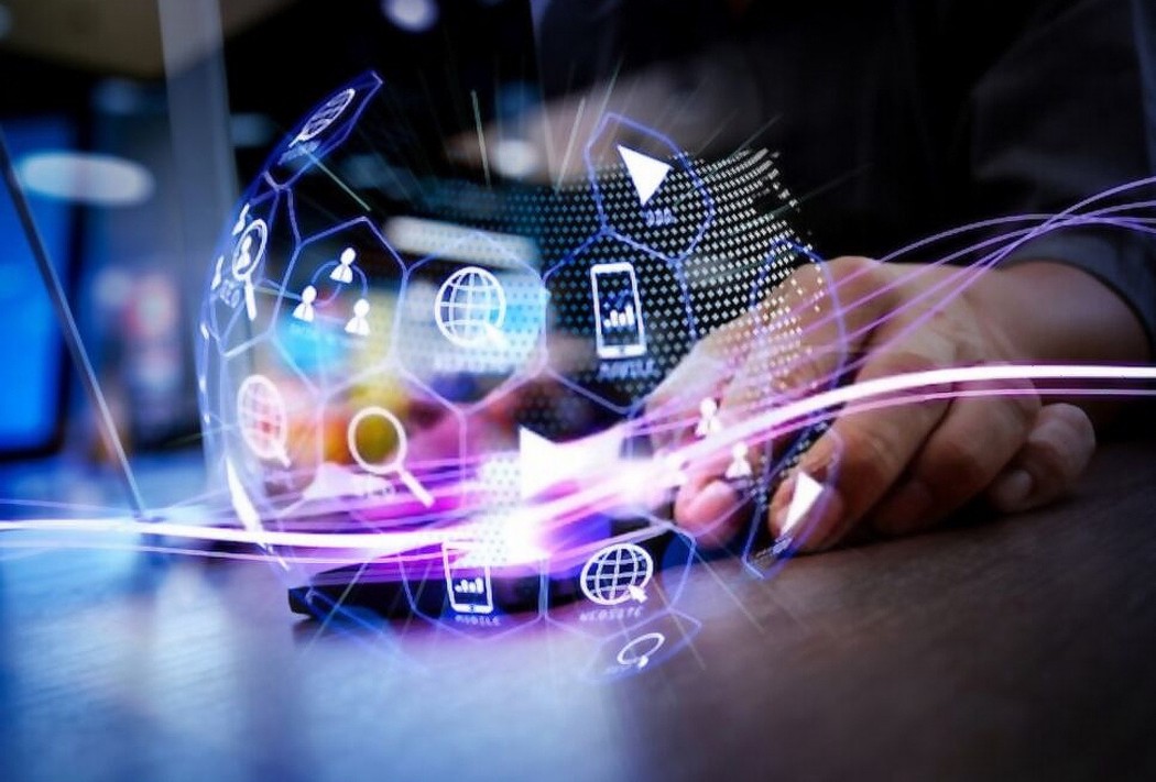 SilverPush's tweet photo. Nowadays, people watch TV & use smartphones concurrently, especially during ad breaks. This cross-screen behavior is making it difficult for marketers to get optimum return on TV advertising. #TVadsync offers a viable solution to this problem.
Read at https://t.co/kRUrJtX8cK https://t.co/AEvT2ss7sX