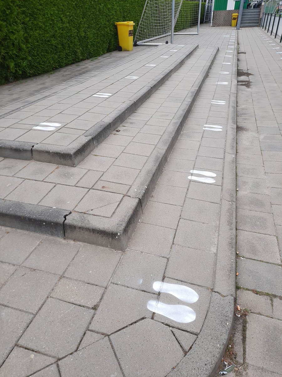 scgenemuiden's tweet photo. Ook bij Sportclub Genemuiden geldt bij de thuiswedstrijd 1.5 meter. #samenvolhouden #Sportclub90jaar https://t.co/7kXE3FkAXD