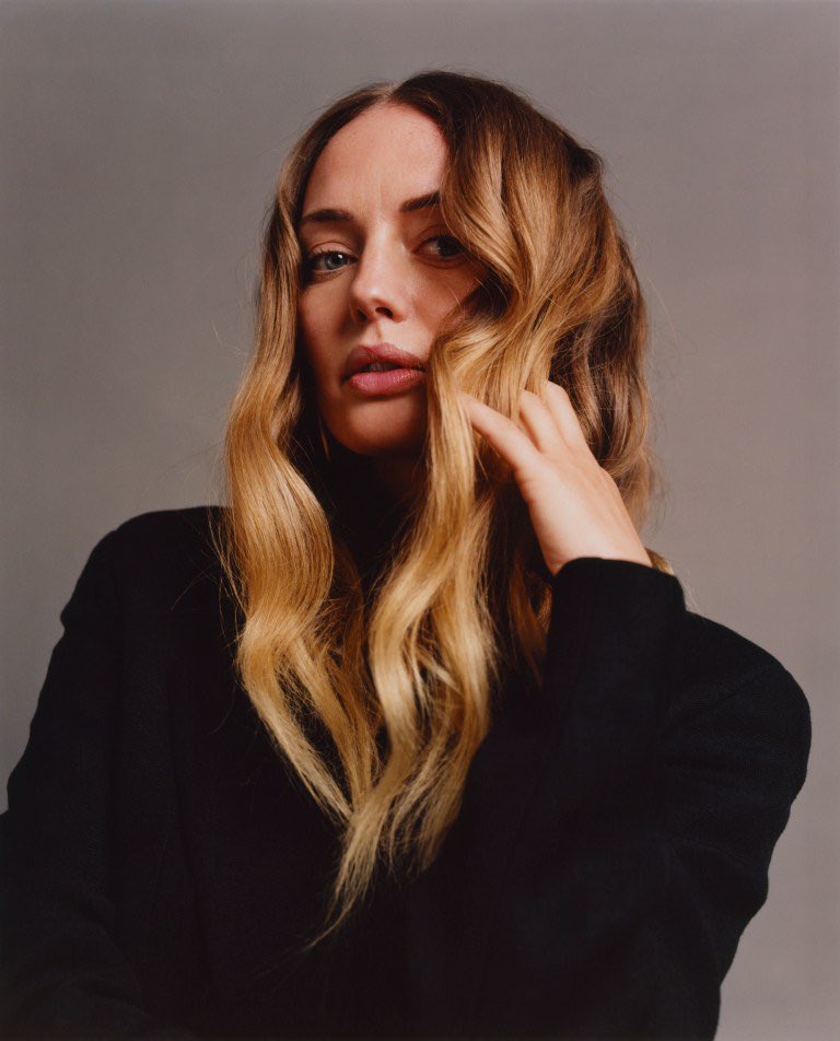 Wishing a very happy birthday to the lovely Laura Haddock!  