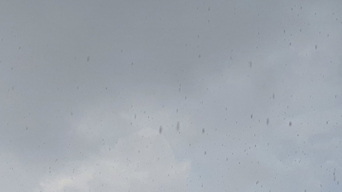 Ne bereketli bir gün  yağmur çok güzel yağıyo💜 #BTSDynamite @BTS_twt #DynamiteVideoTeaser