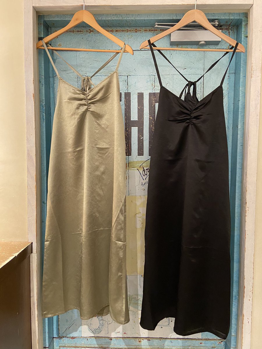 Wegoイオンモール盛岡南店 レディース新作 シワサテンキャミワンピース 3 599 Tax 秋にぴったりのサテン素材で 無地tと合わせたシンプルコーデが おすすめです Wego 盛岡南 サテン素材 ワンピース レディース