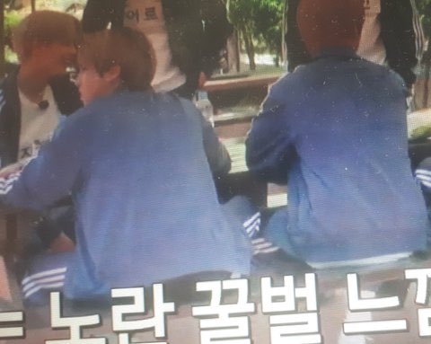 his leg is even draped over minho’s lmao jisung you dont have to assert your dominance every chance you get