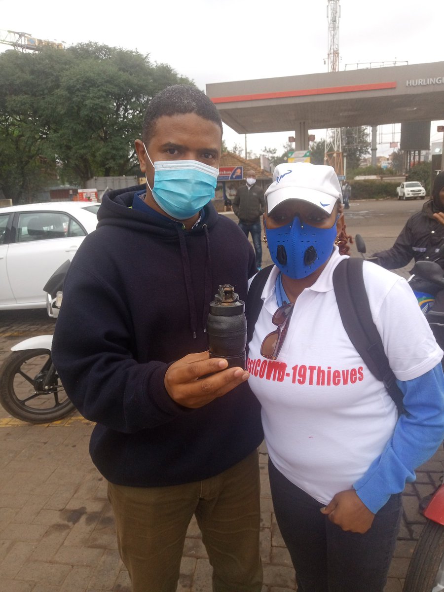 Had to whisk away @WanjeriNderu hurriedly who was being targeted for arrest by police in today's #STOPTheseTHIEVES protest. We have a right to protest. Kenya is not a police state. @HakiAfrica @ktnnewschannel @ntvkenya @citizentvkenya
