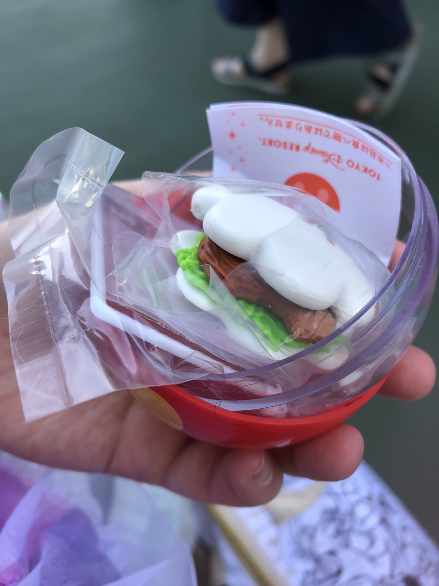 pafuusa's tweet photo. 交換　ディズニーランド　フード　といカプセル
譲　パオ
求　チュロス
検索からでもお気軽にお声掛けください
#tdr  #tdl #TDR_now https://t.co/GVX2WC7wIJ