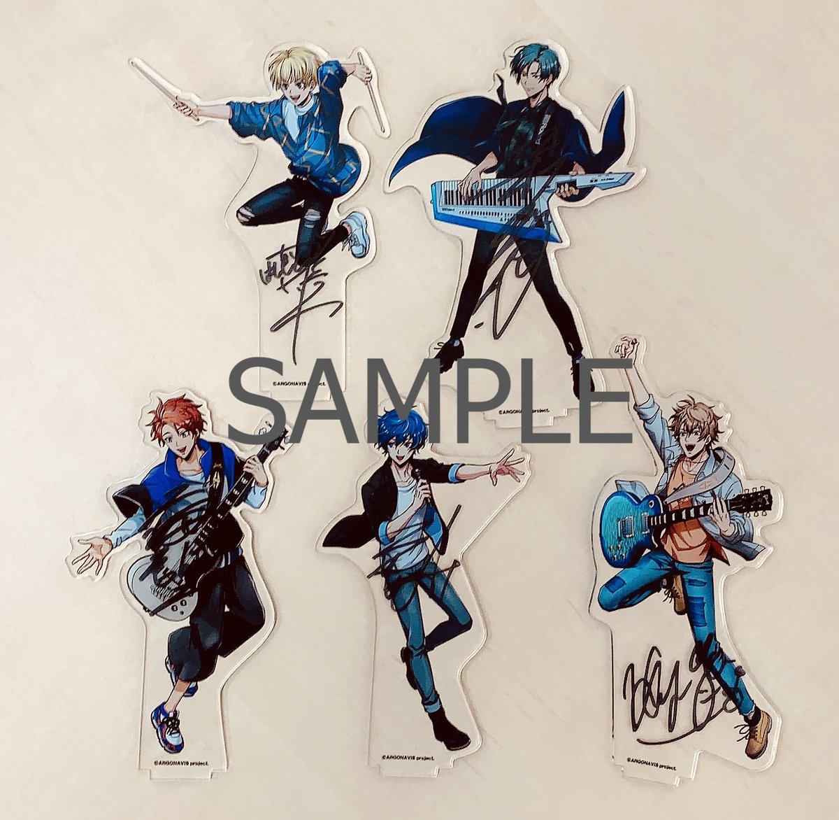 BUSHIM_ongaku's tweet photo. ✨配信キャンペーン開催中✨
Argonavis「Starry Line�� を各配信サイトで再生&ツイートしていただいた方に抽選でサイン入りアクリルスタンドをプレゼント🎁
締切は8/25(火)まで!
応募方法👉https://t.co/1uNhDtY9sW
配信サイト👉https://t.co/an2Cma0Imm
#アルゴナビス #StarryLine_NowPlaying https://t.co/LWKx7TEa8x