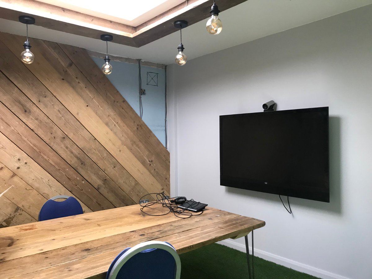 Dragoncoworking's tweet photo. ๐ฟ We have made great progress with our new meeting room!
We have been developing Dragon 2.0, a new extension neighbouring our current space.
We've put it a lot of effort into the development but we're really happy with the results ๐
#coworkingspace #agileworker #Kent https://t.co/w80foythrN