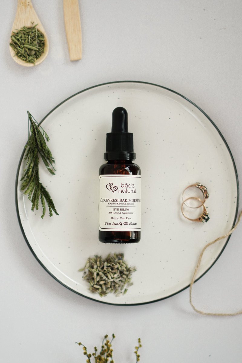 Bade Natural %100 Doğal Göz Çevresi Bakım Serumu, göz altını nemlendirir, ince çizgi görünümünü azaltır, göz altında oluşan ton eşitsizliğini giderir.Yenilenmiş ve aydınlık bir göz çevresine sahip olmak için badenatural.com'a tıkla, %30 indirim fırsatını kaçırma! 📣