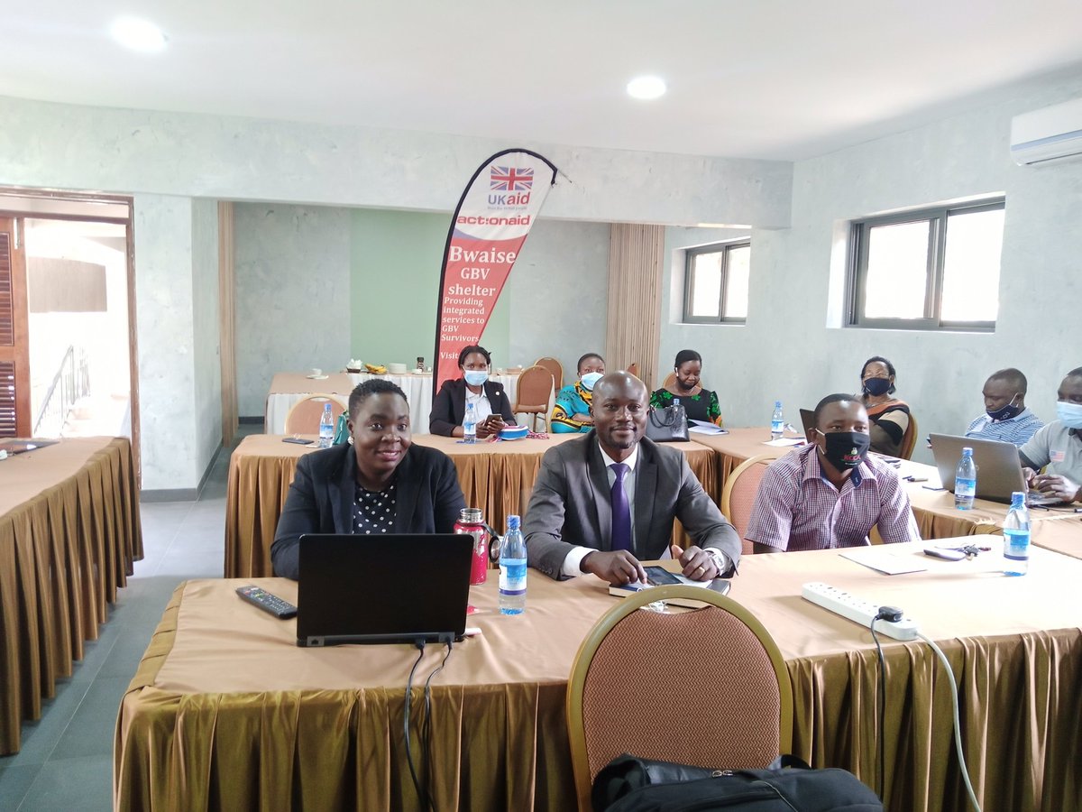 Bashirmedkamug2's tweet photo. At the launch,hand over of Kween GBV shelter in kapuchorwa on zoom.@CEPASDAfrica @AkolFlossie @mcon118 @ClixWell @unwomenuganda @GBVVnet @Globalsportlight @ActionAidUSA  @actionaiduganda https://t.co/m4YRkmAZwp