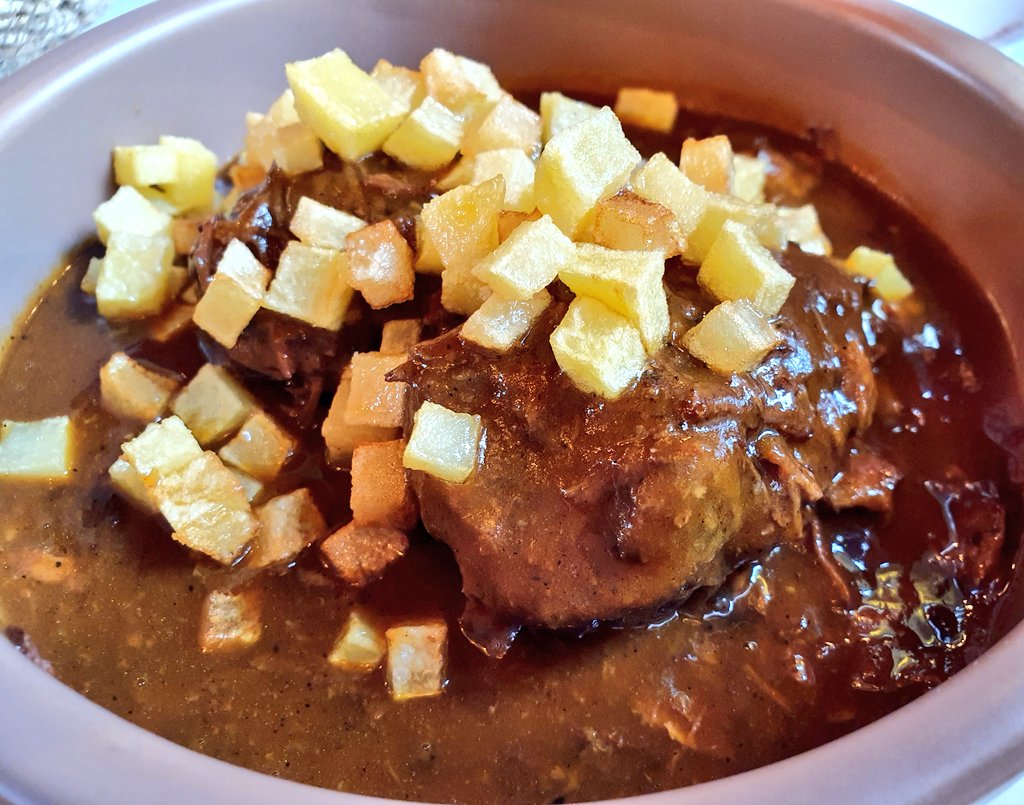 Víctor de la Serna tweet media