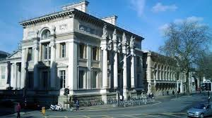CatrionaSeth's tweet photo. Guess which building plays an essential role in @dolphinsands' new novel #TheSandpit published by @HarvillSecker... our very own @TAYOxford @bodleianlibs! https://t.co/4rsYTFBnkl