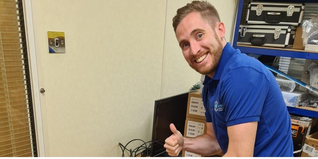 We’ve been busy 🐝 upgrading old phones to brand new #hostedphonesystems that make #workingfromhome easy!

This flexible solution means you &amp; your team can pick up your office phone, plug it in at home &amp; carry on as normal - how handy! 😊 Learn more: bit.ly/31fUMXD