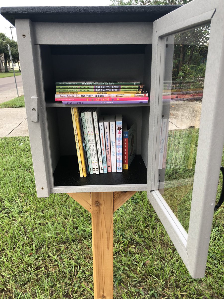 mermull's tweet photo. This morning I met an inspiring student leader, Haili, who started the nonprofit #bookslikeme. Thank you Haili for these relevant books! We were able to fill our @LtlFreeLibrary generously donated from our friends @Hillsedufnd 📚🤗 @PotterEagles @Community_Sch @TransformHCPS https://t.co/mOqoGnzWeM