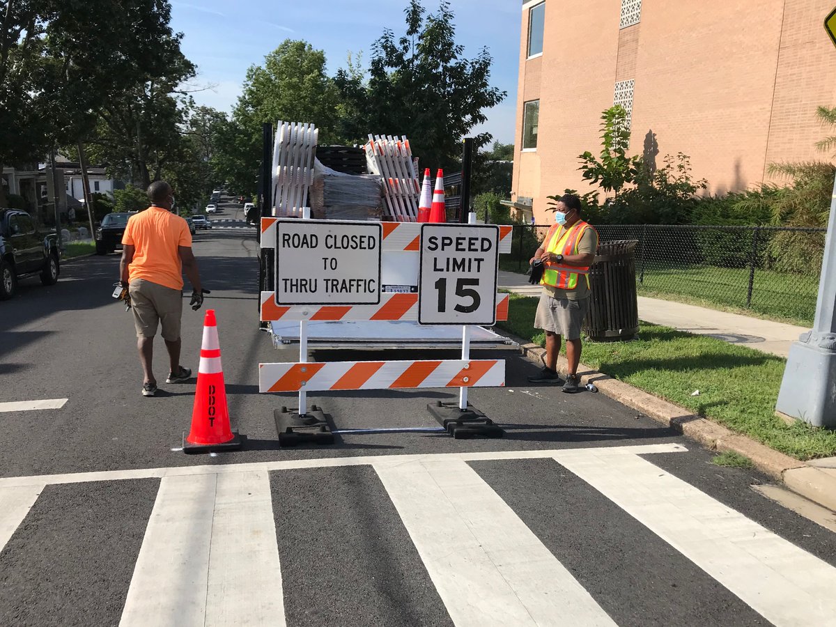 DDOTDC's tweet photo. More Slow Streets in Ward 4! #FriYAY #VisionZeroDC

🔗 https://t.co/HECyeSSkuF https://t.co/WLTW0gFRC3