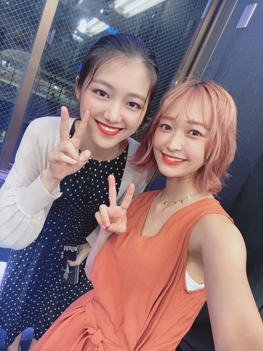 yuzu_okawa's tweet photo. ビジスタありがとう〜〜

半年ぶり楽しかった✌️✌️
たくさんお話しできたと思う！
どうだった〜？

感想聞かせてくれいっ

そして今日も綺麗で可愛いみさきしと写真撮った！幸せ🥰

#デスラビッツ　#デスラビ https://t.co/xA7kr7AjmW
