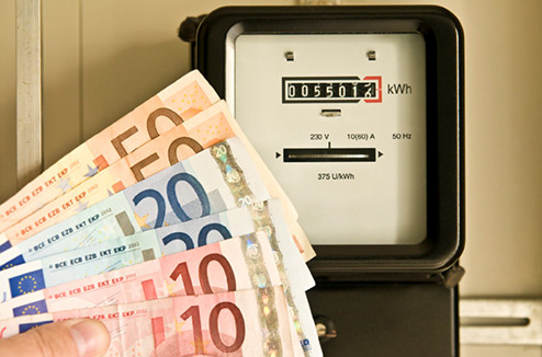 Le train est un des moyens les plus bas carbone pour se déplacer ou déplacer du marchandises. Mais il faut tout de même un minimum d'énergie pour faire bouger tout ça. Oui mais combien au fait ?