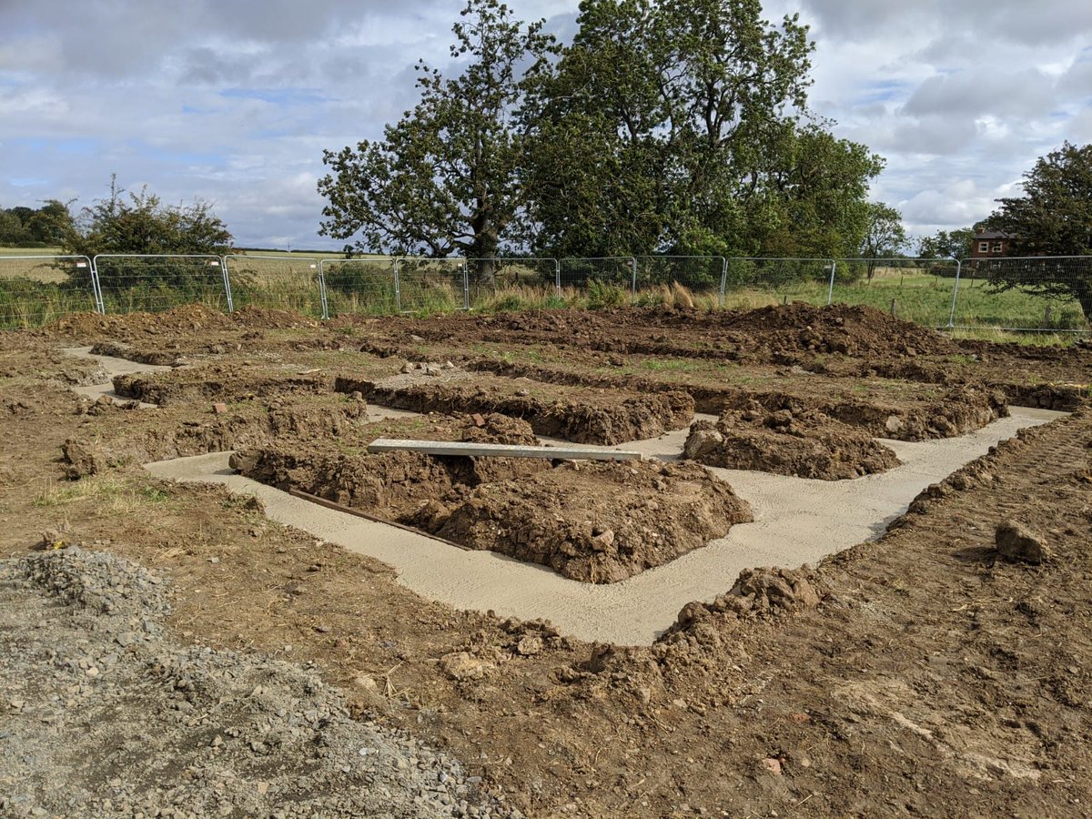 GmrConstruction's tweet photo. Pouring foundations today 👷‍♂️ #ConstructionUK #Foundations https://t.co/1Ag2gAK3mE