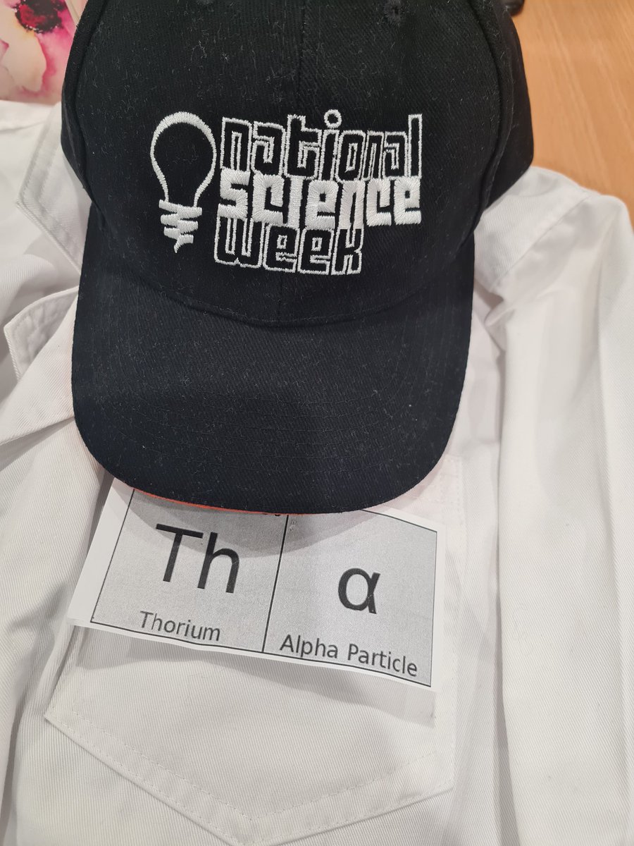 Science day at my church's youth group #NationalScienceWeek . My sister invited me as a guest scientist, felt like Bill Nye the science guy 😂