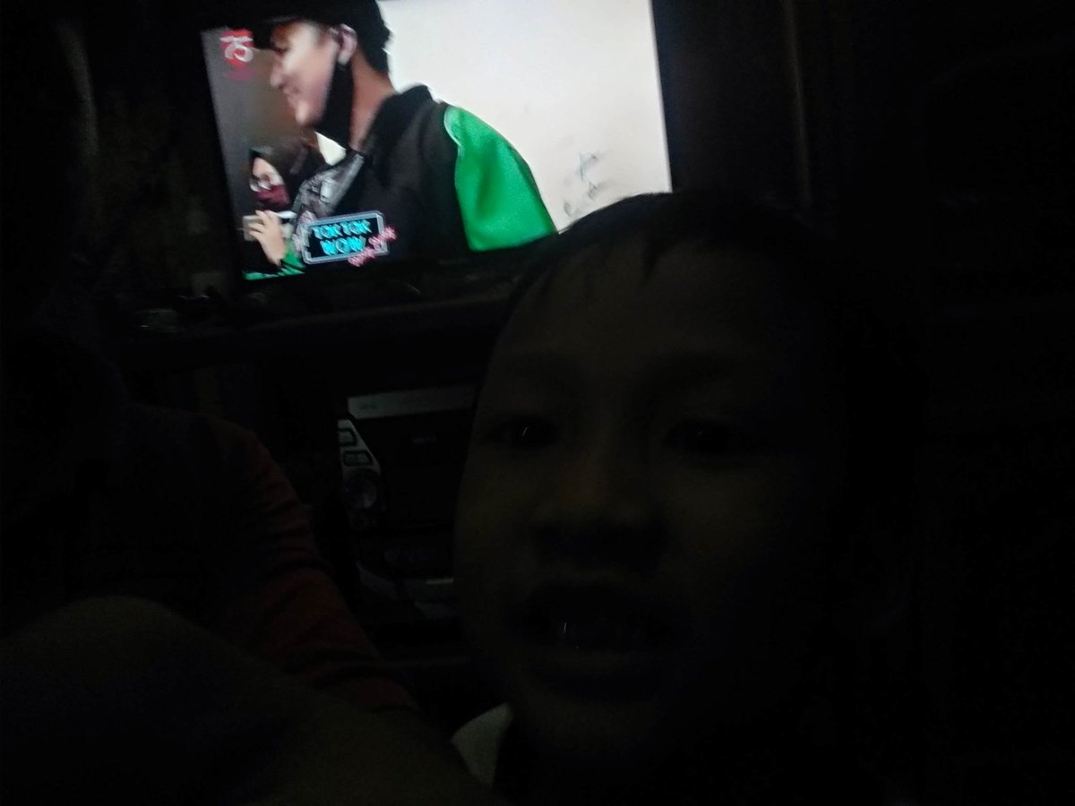 Berbagi adalah menyebar kebahagiaan untuk orang sekitar. Karena berbagi kita tidak pernah rugi. Sharing ia caring @trans7 #indonesiagiveaway