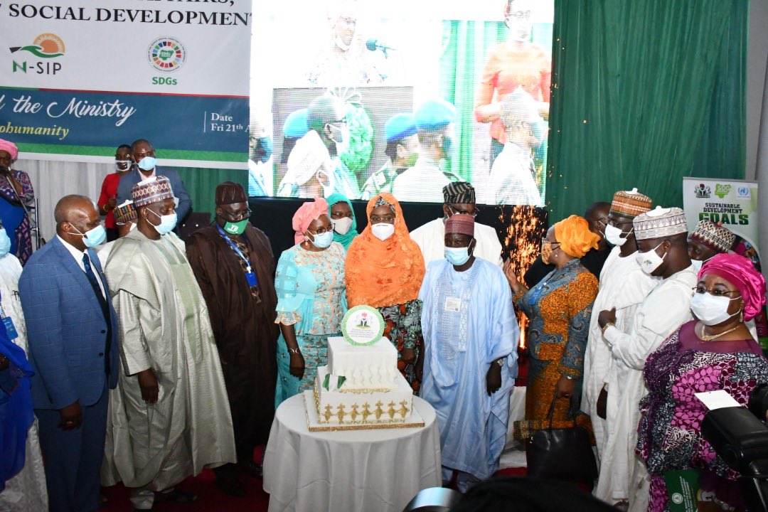 anonAUNTY's tweet photo. First Year Anniversary of service to humanity at the Federal Ministry of Humanitarian Affairs, Disaster  Management and Social Development. https://t.co/mu4eBOqCYj
