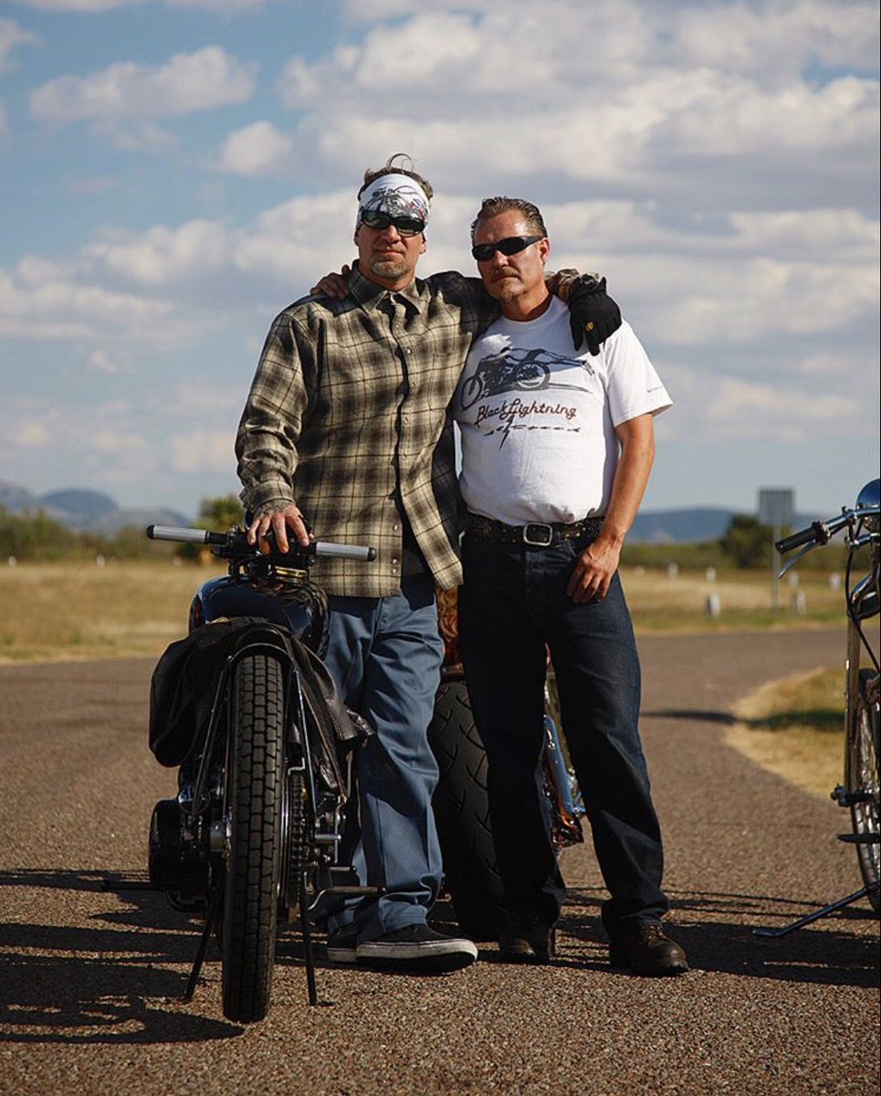 JesseJamesFans's tweet photo. Flashback 
🤩
Decker the artist 
#westcoastchoppers #hippodrome #ciscobike #payupsucker #jeffdecker https://t.co/ztnCY0Nke6