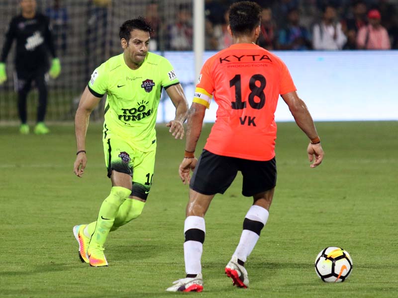 AllstarsFC_PFH's tweet photo. It proved to be a goal-fest as the All Heart side overcame the All Stars with a 7-3 margin at full time. Ranbir Kapoor, @shabirahluwalia, and @aadarjain got on the scoresheet for the All Stars

#AllStarsFC #ASFC #PFH 
#AllHeartFC #Cricket #bollywood 
#Football #LetsPlay #India https://t.co/J4zZW4EloD
