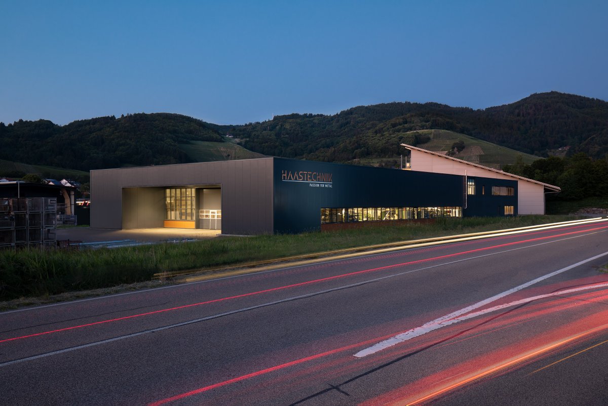 ÜberRaum Architects tweet media