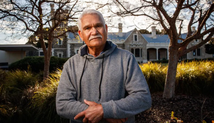 paulashenden's tweet image. I had the privilege of spending some time with @SANFL
great and Sonny Morey. Here is his inspirational #lostgeneration story, also in tomorrow's @Ceeentrals #saweekend @RecAustralia

bit.ly/3j0VAFV