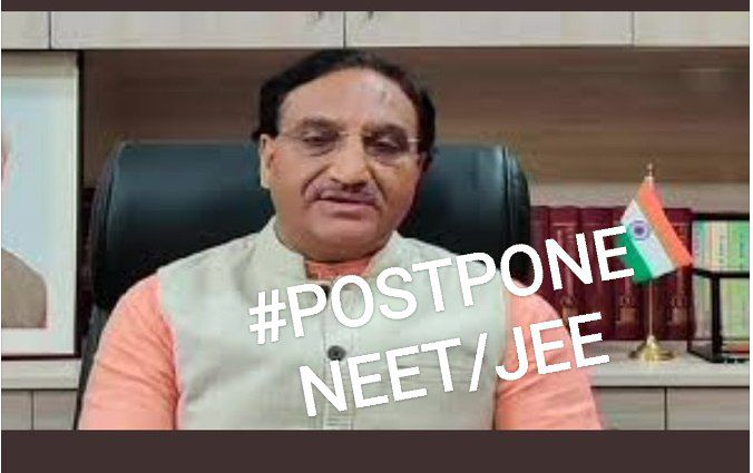 its__me_babe's tweet photo. #ProtestAgainstExamsInCOVID 

GUYS GOVERNMENT IS TRYING THEIR BEST TO COOL DOWN THE MATTER..😫🤕😤
DON'T WAIT FOR 25TH, MAYBE THEY CAN SAY WE ARE FULLY PREPARED FOR CONDUCTING EXAMINATIONS...
SPREAD THE MSG &amp; RETWEET🌋🌋

 @DrRPNishank @Swamy39 https://t.co/QSg4FSY1v0