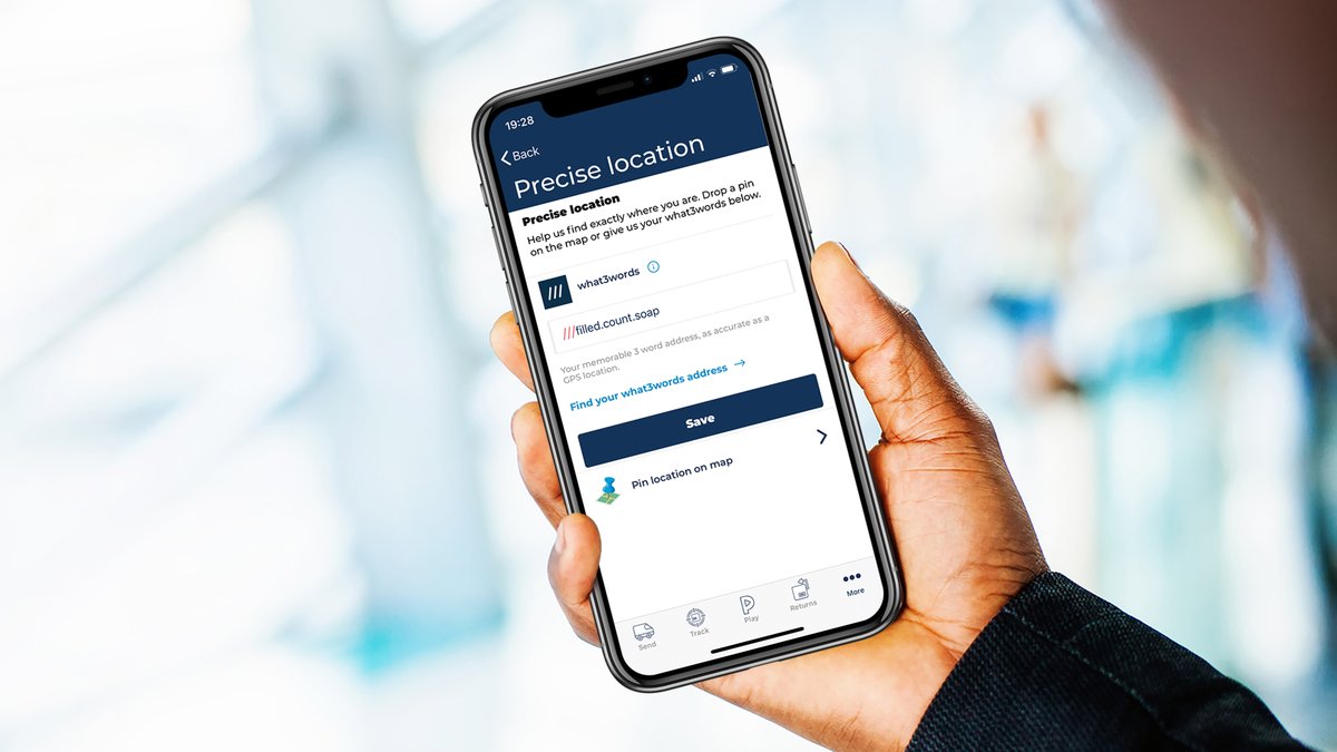 Person entering what3words address into Hermes app