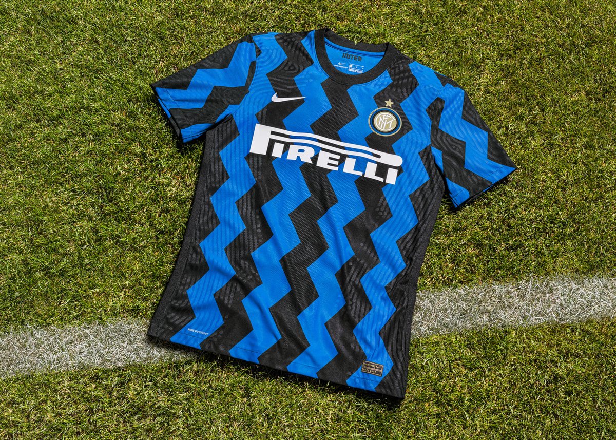 SundayShoutsFC's tweet photo. COMPETITION: If Romelu Lukaku scores first against Sevilla tonight, we'll giveaway a brand new Inter Milan home shirt. 😍

Simply RT and follow this account to enter. ✅🔁 https://t.co/RCYAzHBFVH