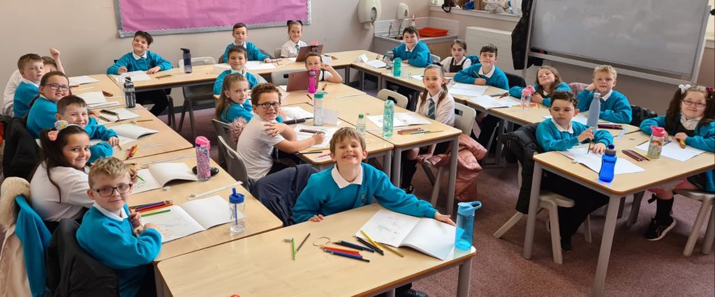 P5Greenhill's tweet photo. Primary 5 are hard at work today @GreenhillPS https://t.co/VLLRgwqdf4