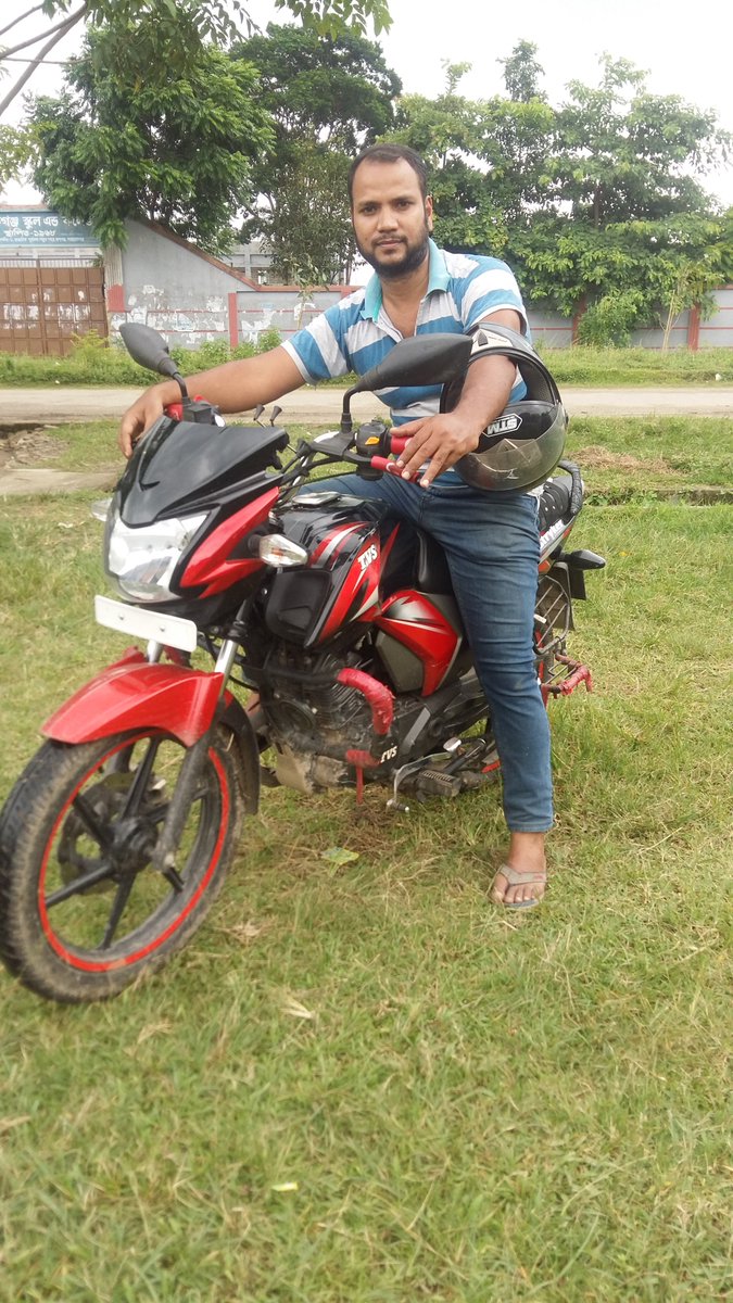 digitalmktripon's tweet image. How to ride a 125cc Motor Bike