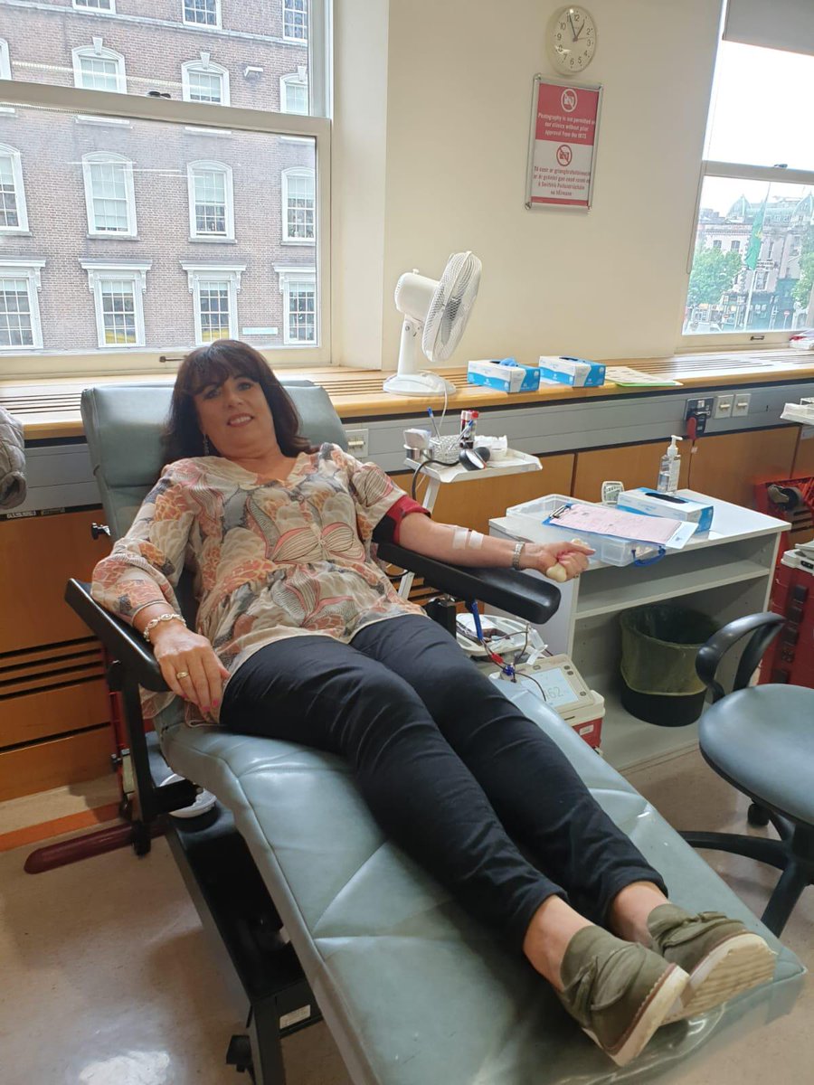 Giveblood_ie's tweet photo. Congratulations to Jacqueline Mckenna who gave her 30th blood donation in D'Olier St clinic this week! 😍🎉 Well done and thank you from all the D'Olier St team Jacqueline! 🌟❤️
.
.
.
#Giveblood #WeCountOnYou #30Timer https://t.co/rs5l1pYJiN