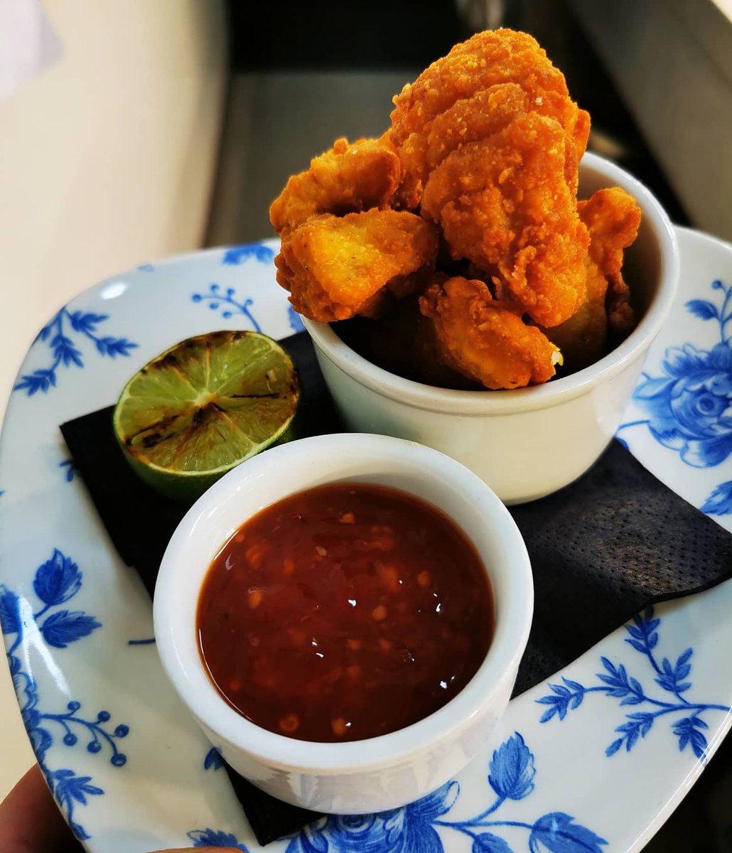 RedLionBury's tweet photo. Even on a rainy day like this we're ready to cook your favourite meals. What's your favourite #redlionbury meal? #towerburger? #cheeseandonionpie? #tempuravegetables? #haveyoursay #customerviews #hawkshaw #bury https://t.co/jEPkl1juHG