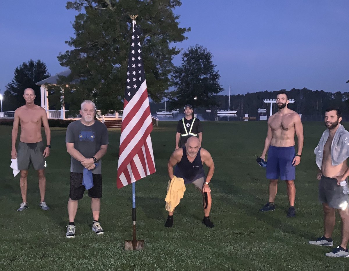 Cadmus126's tweet photo. 8 @F3WashingtonNC PAX (Double D & Peg Leg not pictured) got in some miles this morning at #RunForgiven. https://t.co/dWxp4NWP7r
