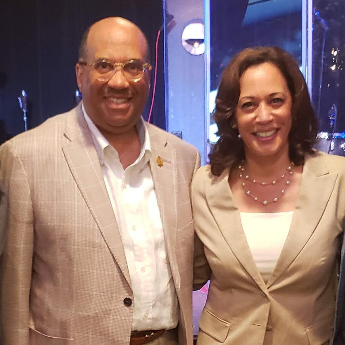 I was interviewed by Alpha Kappa Alpha woman Meagan Fitzgerald and discussed the impact of HBCUs and the Divine 9 as Kamala Harris accepted the Vice Presidency nomination. <a href="/apa1906NETwork/">Alpha Phi Alpha Fraternity, Inc. ®</a>
nbcwashington.com/news/local/kam…