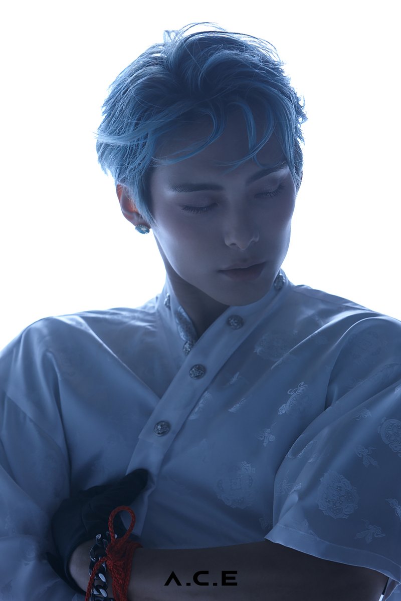 official_ACE7's tweet photo. [#ACE_COMEBACK]
胡蝶之夢 (호접지몽)
HJZM:The Butterfly Phantasy
• 도깨비 (Favorite Boys)
2020.09.02 PM06:00 (KST)

SPOILER PHOTO 3 (SOLO) 준

#에이스 #준 #동훈 #와우 #김병관 #찬
#ACE #JUN #DONGHUN #WOW #KIMBYEONGKWAN #CHAN #🦋
#COMEBACK https://t.co/I9cXTiBtDi