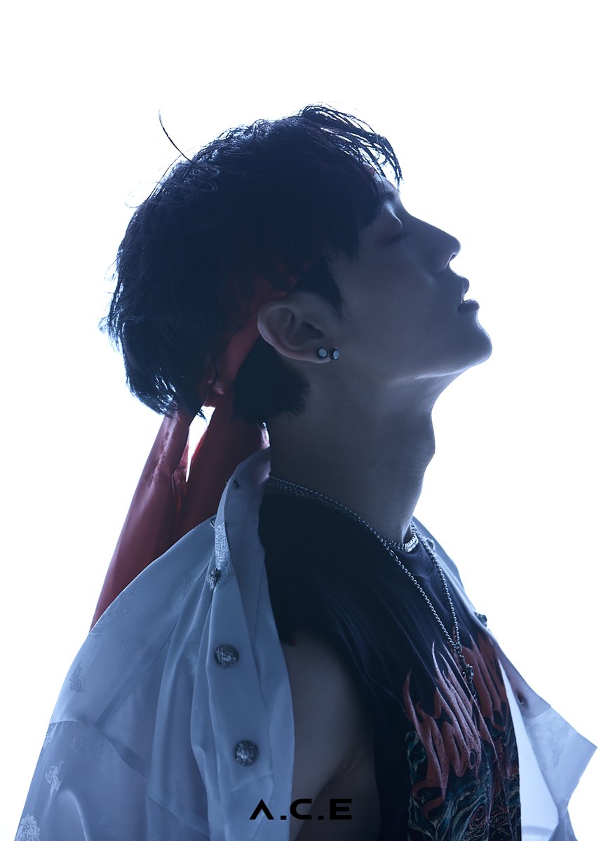 official_ACE7's tweet photo. [#ACE_COMEBACK]
胡蝶之夢 (호접지몽)
HJZM:The Butterfly Phantasy
• 도깨비 (Favorite Boys)
2020.09.02 PM06:00 (KST)

SPOILER PHOTO 3 (SOLO) 찬

#에이스 #준 #동훈 #와우 #김병관 #찬
#ACE #JUN #DONGHUN #WOW #KIMBYEONGKWAN #CHAN #🦋
#COMEBACK https://t.co/2Vzrn2Iwzn